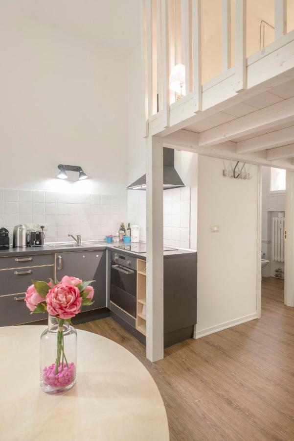 New Loft In The Heart Of Bologna 2 Appartement Buitenkant foto