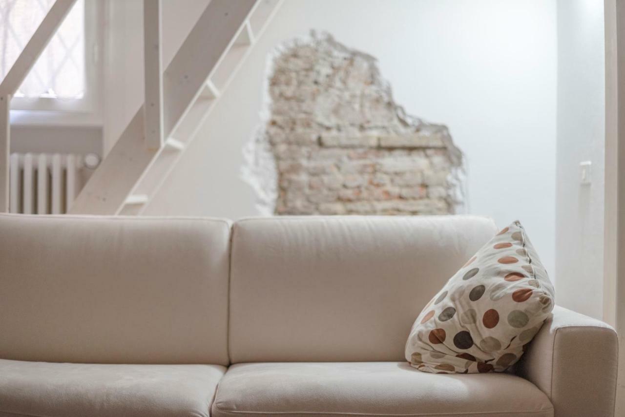 New Loft In The Heart Of Bologna 2 Appartement Buitenkant foto