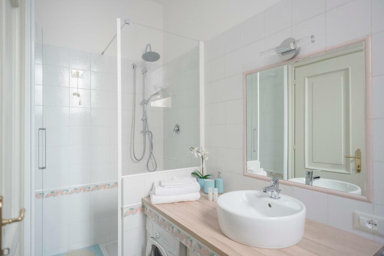 New Loft In The Heart Of Bologna 2 Appartement Buitenkant foto